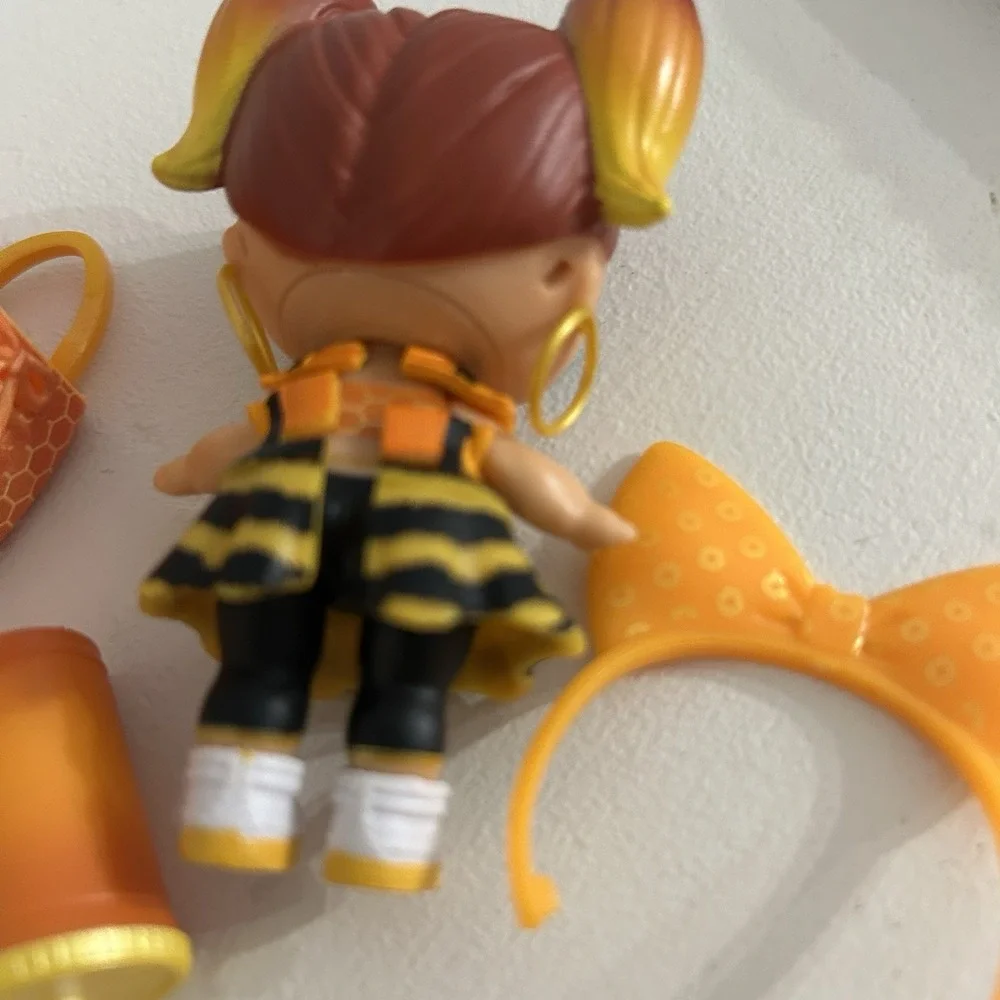 LOL Doll Surprise Mini Bites Cereal Honey Nut Cheerios Yellow Bumblebee